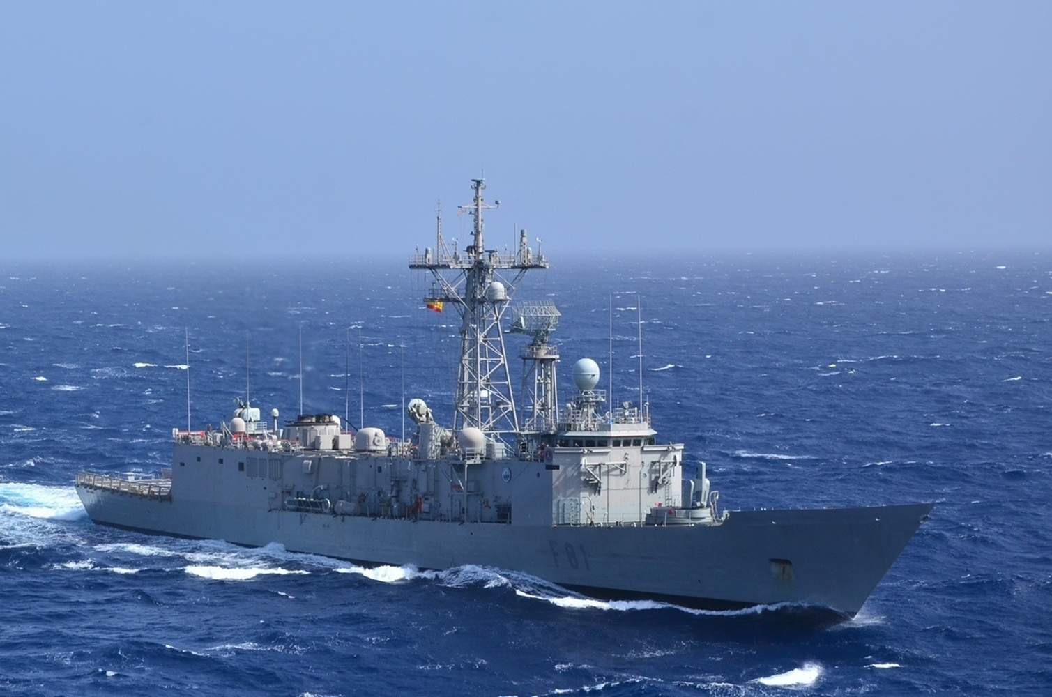 Buques de guerra de Marruecos entraron repetidamente en aguas españolas durante el asalto masivo a Ceuta