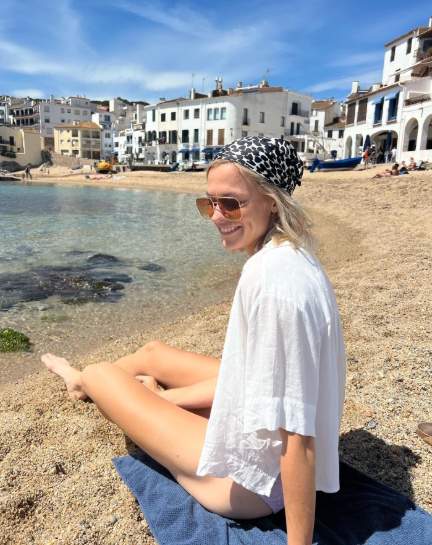 Fridolina Rolfo a Calella de Palafrugell IG Fridolina Rolfo a Calella de Palafrugell IG