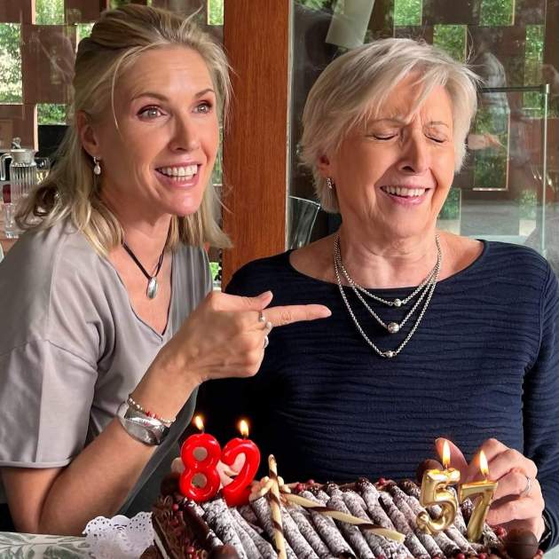 Judit Mascó y su madre Glòria bromean sobre la edad de cada una / Instagram