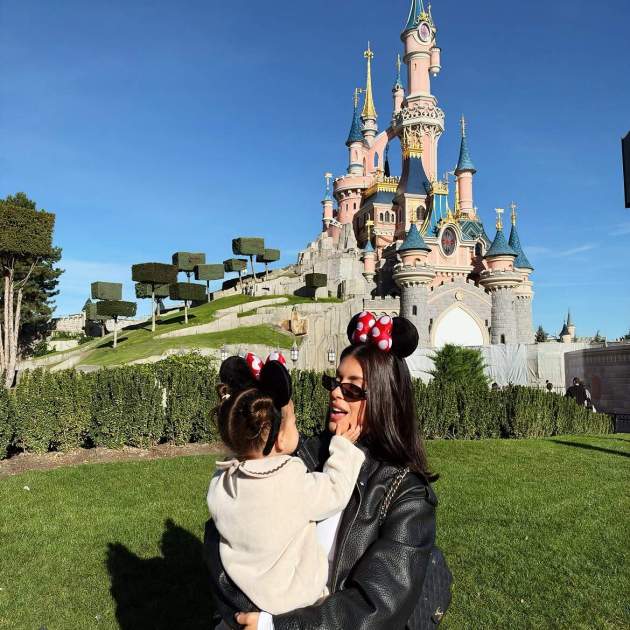 Dulceida amb la seva filla Aria a París / Instagram Dulceida amb la seva filla Aria a París / Instagram