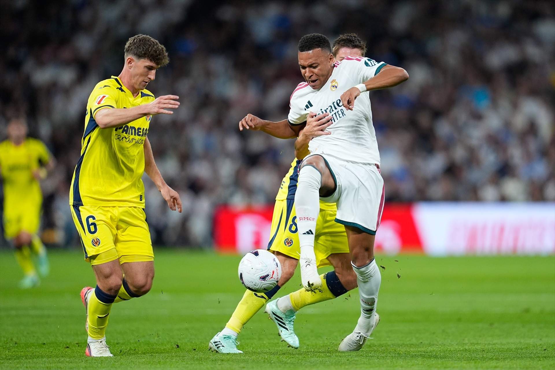 Las descaradas pérdidas de tiempo de Mbappé contra el Villarreal que incendian las redes