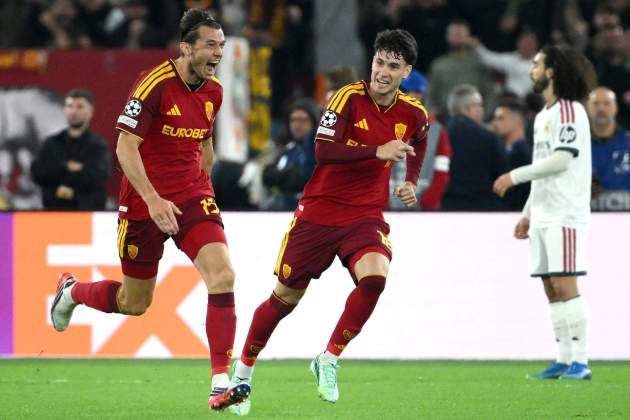 Gol de la Roma contra la Roma / Foto: EFE Gol de la Roma contra la Roma / Foto: EFE