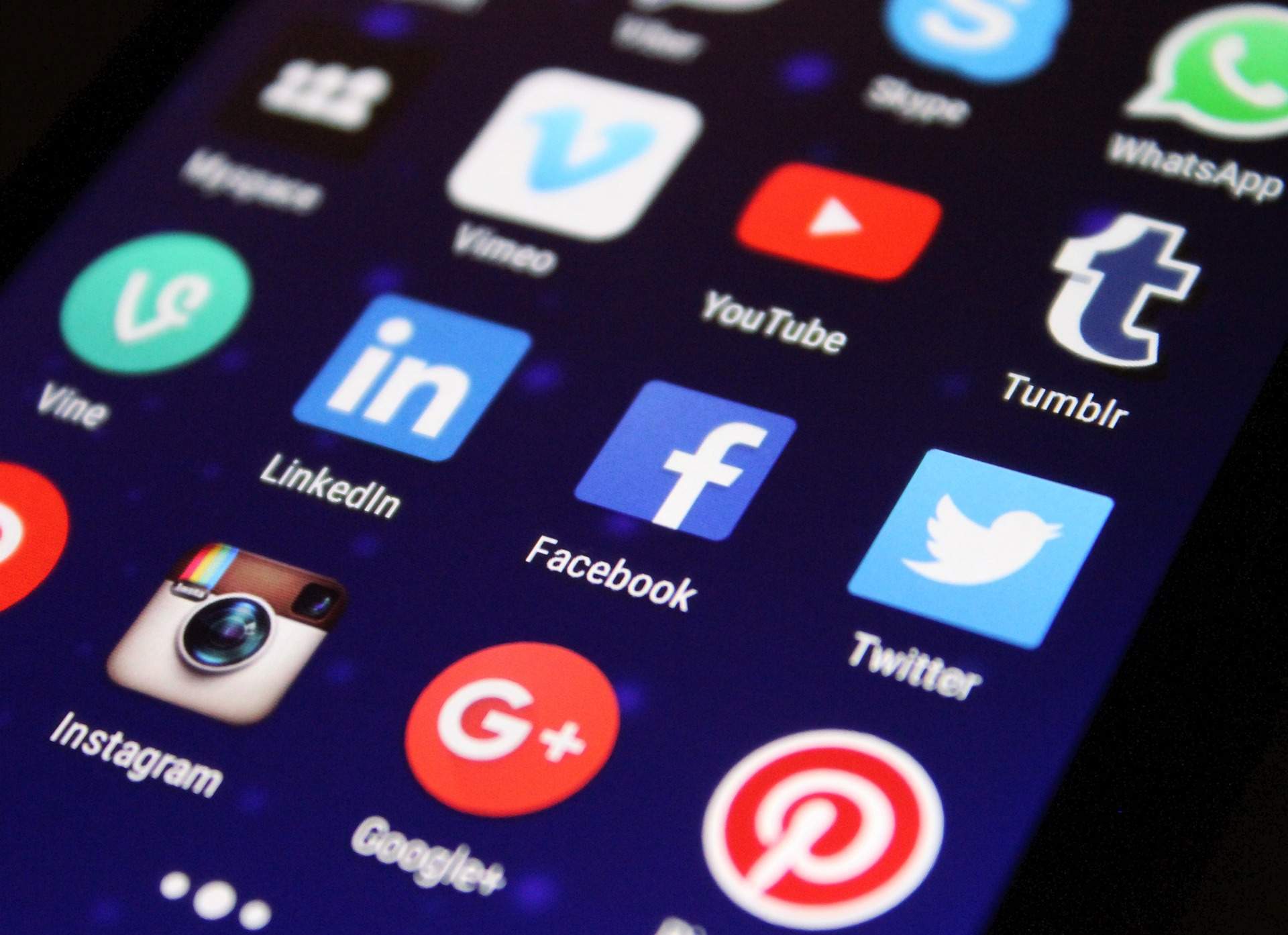 Actualitza aquestes apps abans de canviar de mòbil: descobreixen errors que exposaven les teves