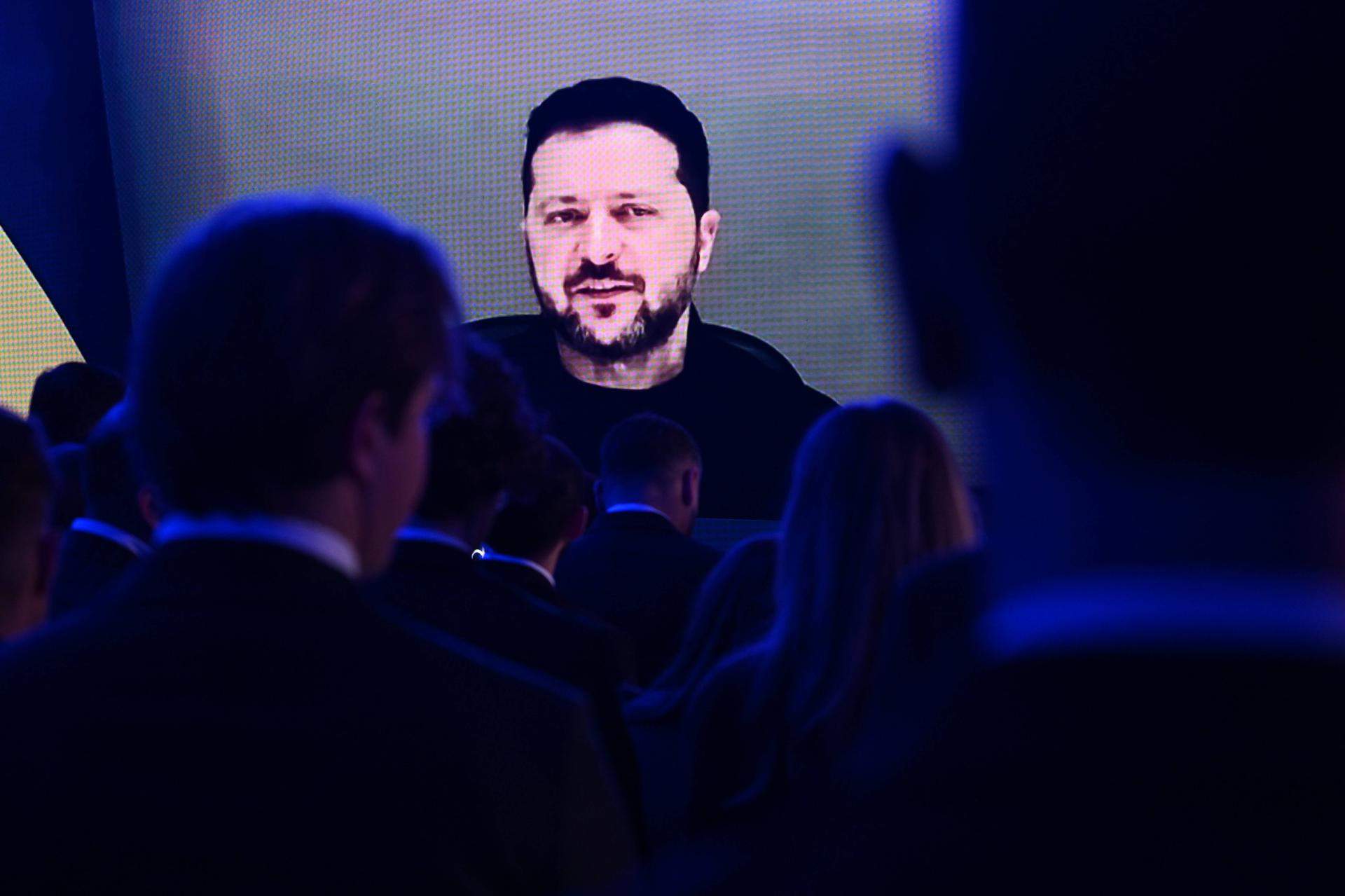 Zelenski se sent traït per Trump després del bloqueig de Starlink a l’exèrcit ucraïnès
