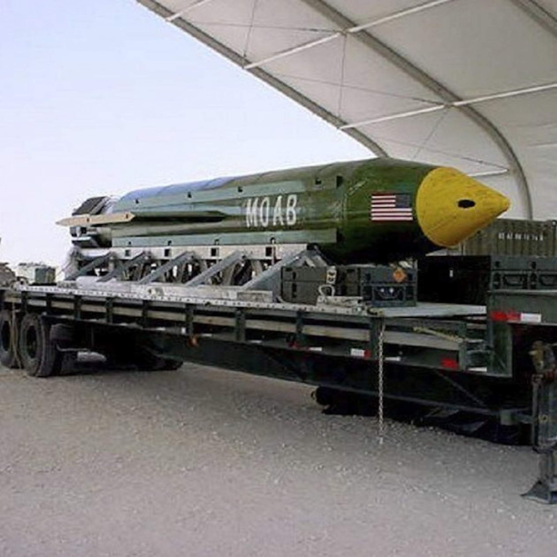 El Pentàgon planteja a Trump utilitzar la "mare de totes les bombes" a l'Iran: una arma militar o psicològica?