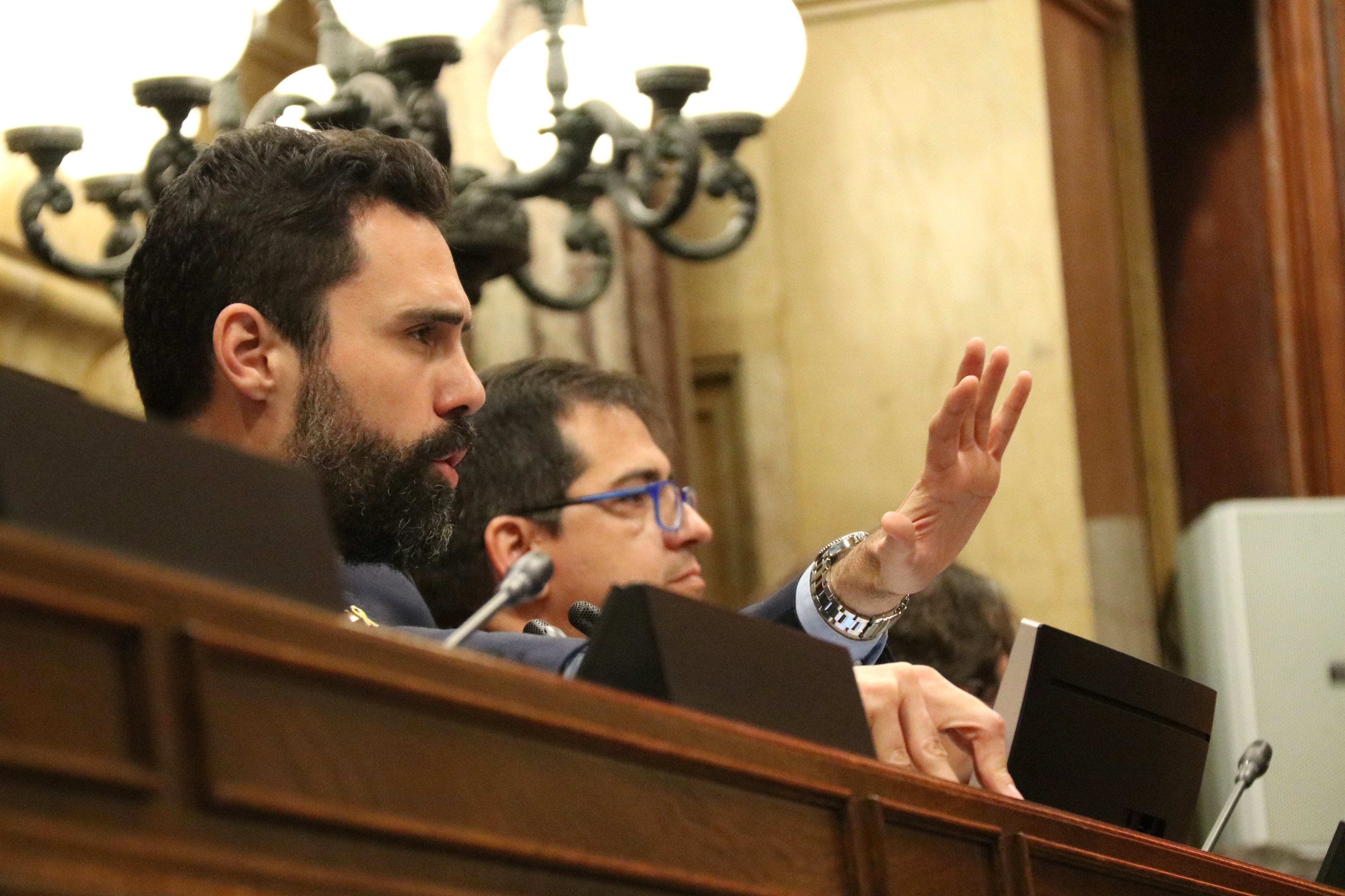 Polèmica després que Torrent cridi a l'ordre un diputat de Cs