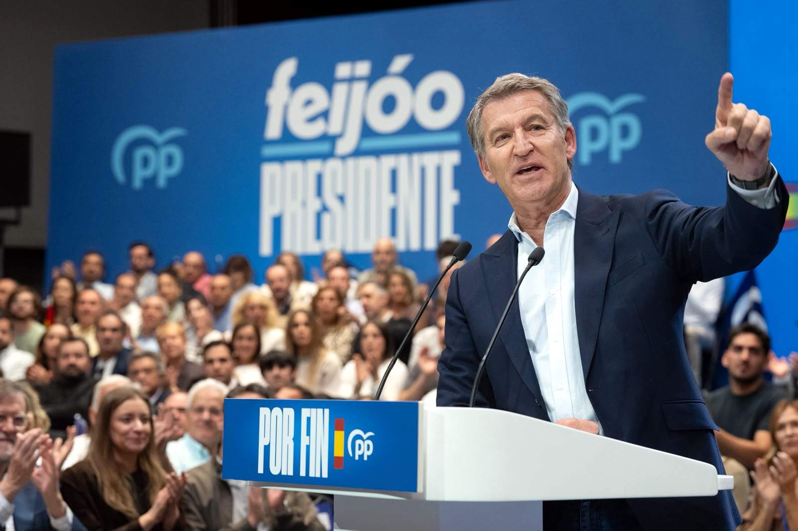 Feijóo titlla de "coalició de desesperats" el pacte del Senat i denuncia la "màxima hipocresia" del PSOE