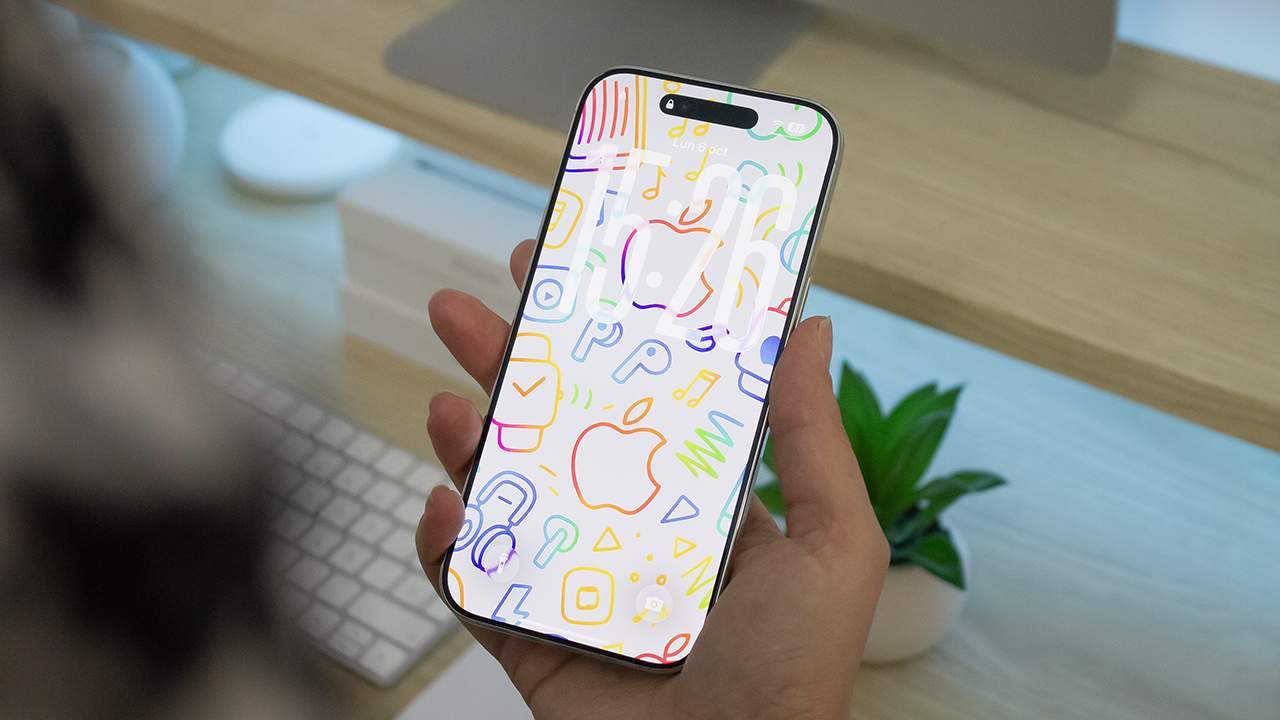 Aquest iPhone té gairebé 1.000 euros de descompte a Amazon: potència, disseny i 1 TB d'emmagatzematge