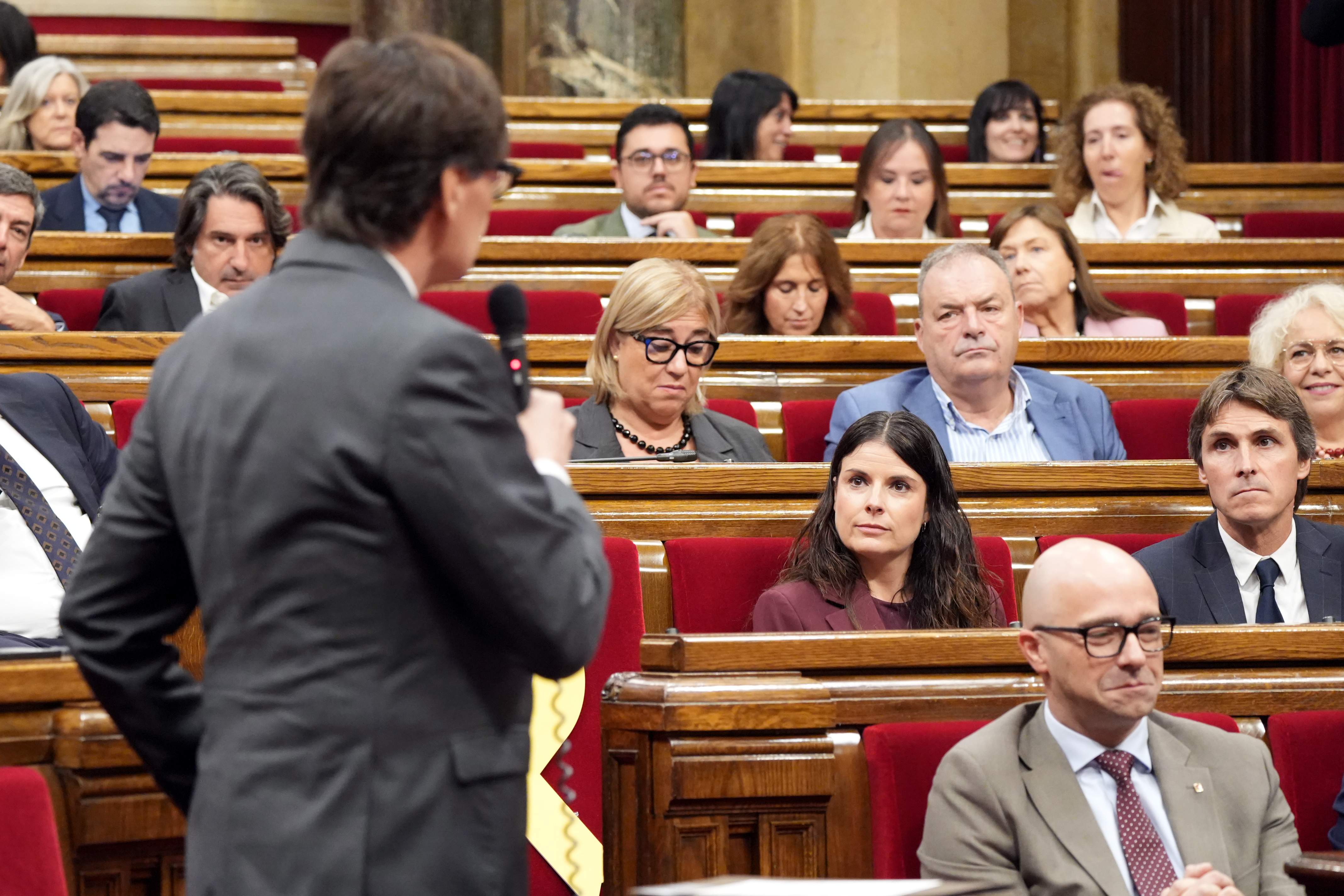 Junts i ERC retreuen a Illa que rebutjava l'amnistia i el president replica que amb PP-Vox no s'hauria aprovat