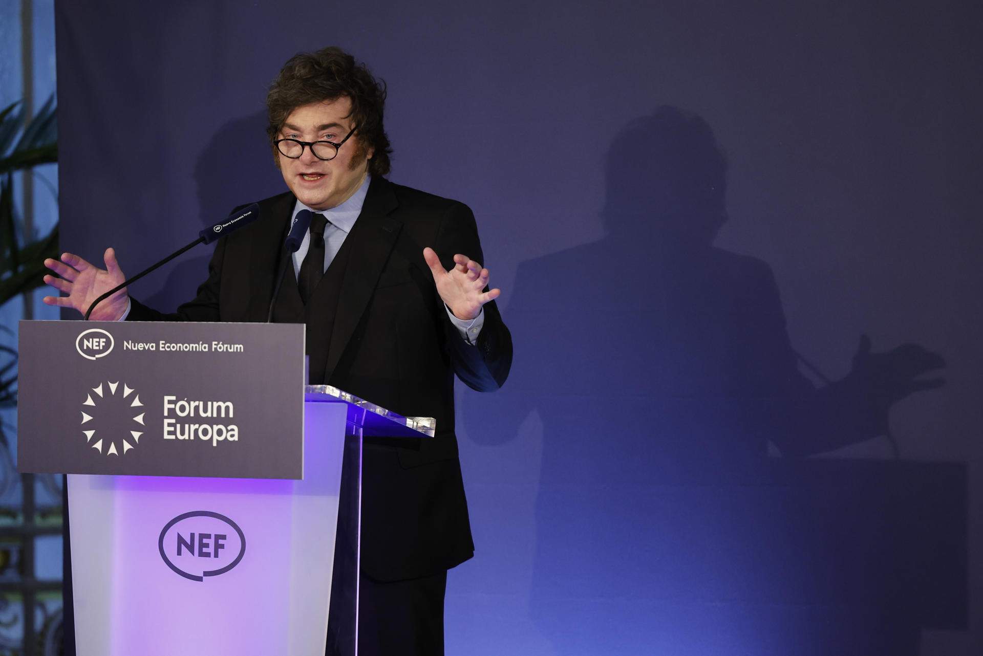 Milei titlla Sánchez de "dictador" en un acte a Madrid: "Hem de fer fora els socialistes a cops"