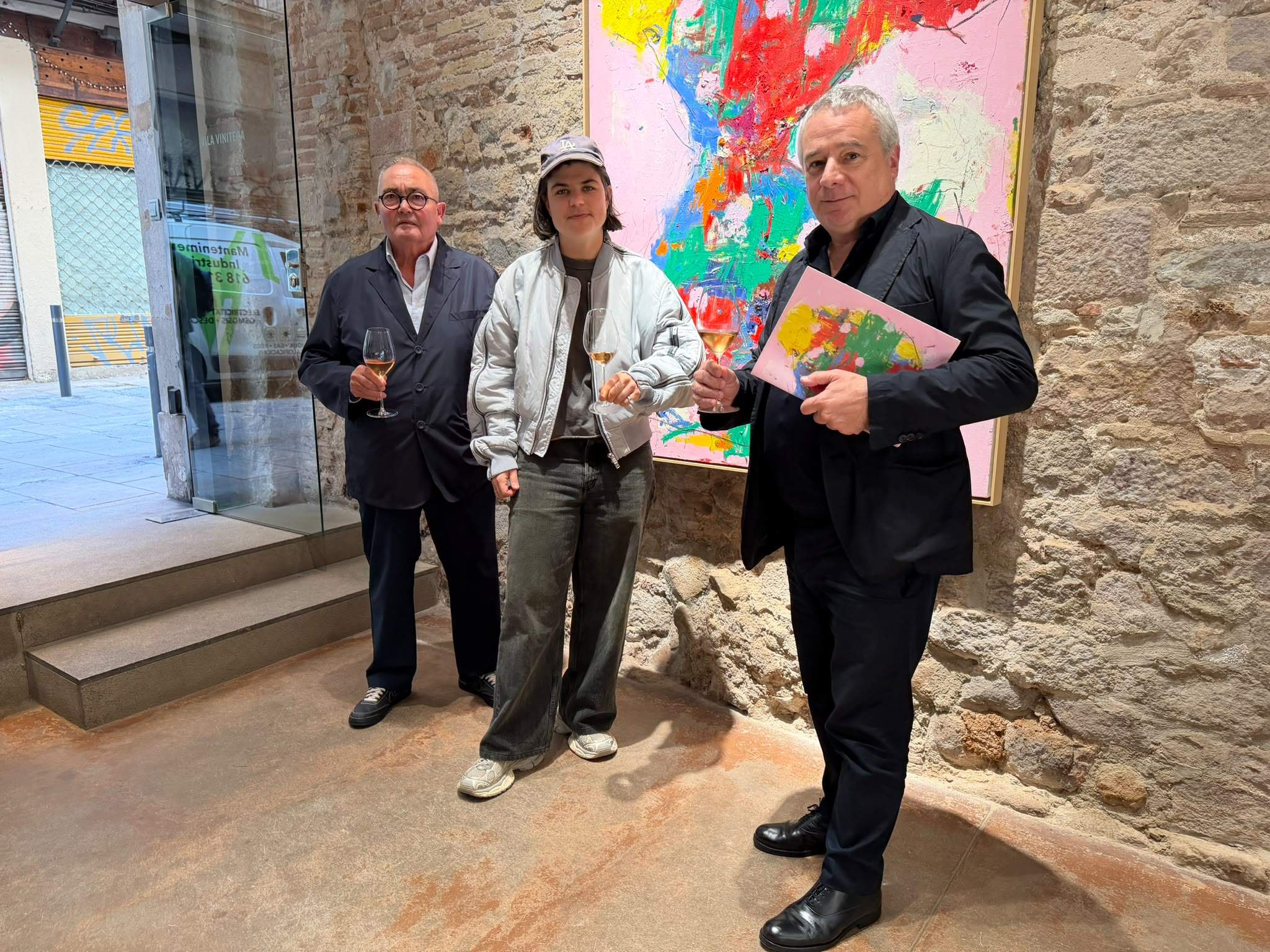 Vila Viniteca obre el camí cap als 95 anys amb un catàleg que torna a maridar art i grans vins