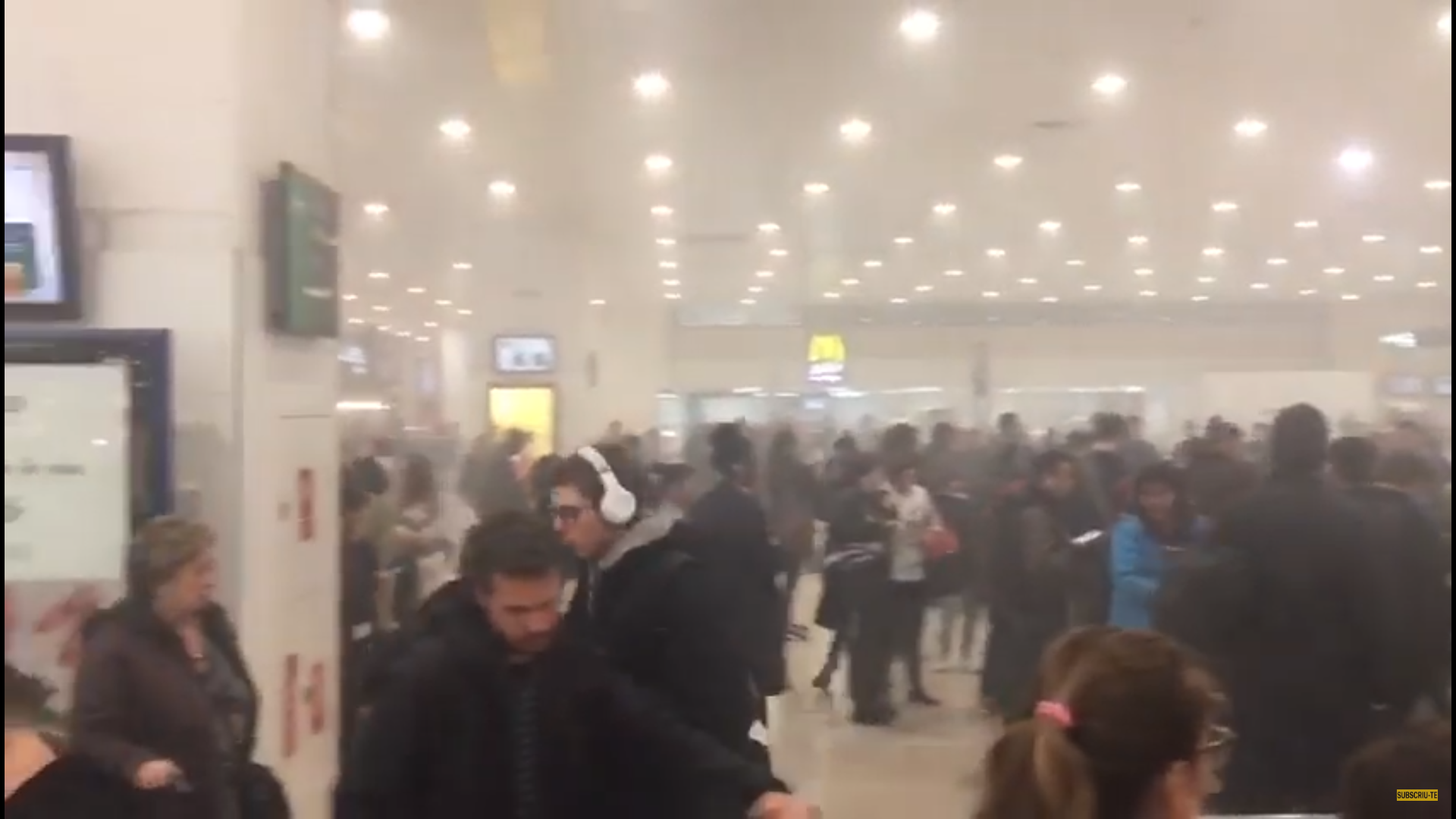 VÍDEO: Alerta en la estación de Sants por una gran humareda en el vestíbulo