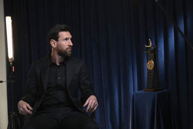 Messi, al costat del Premi Princesa d'Astúries / Foto: EFE Messi, al costat del Premi Princesa d'Astúries / Foto: EFE