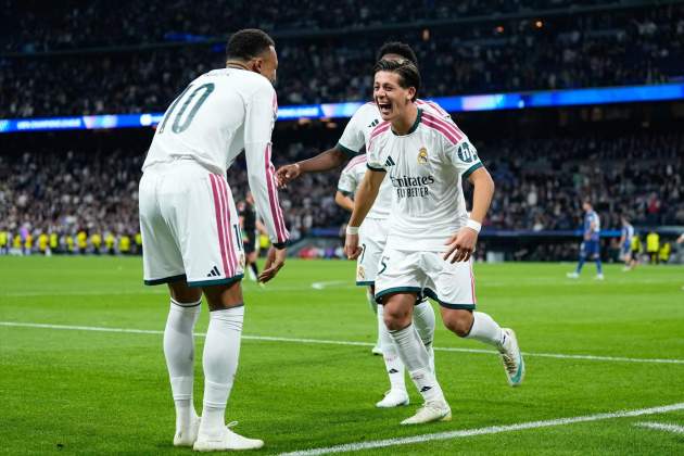 Mbappé i Güler celebren un gol amb el Reial Madrid / Foto: Europa Press Mbappé i Güler celebren un gol amb el Reial Madrid / Foto: Europa Press