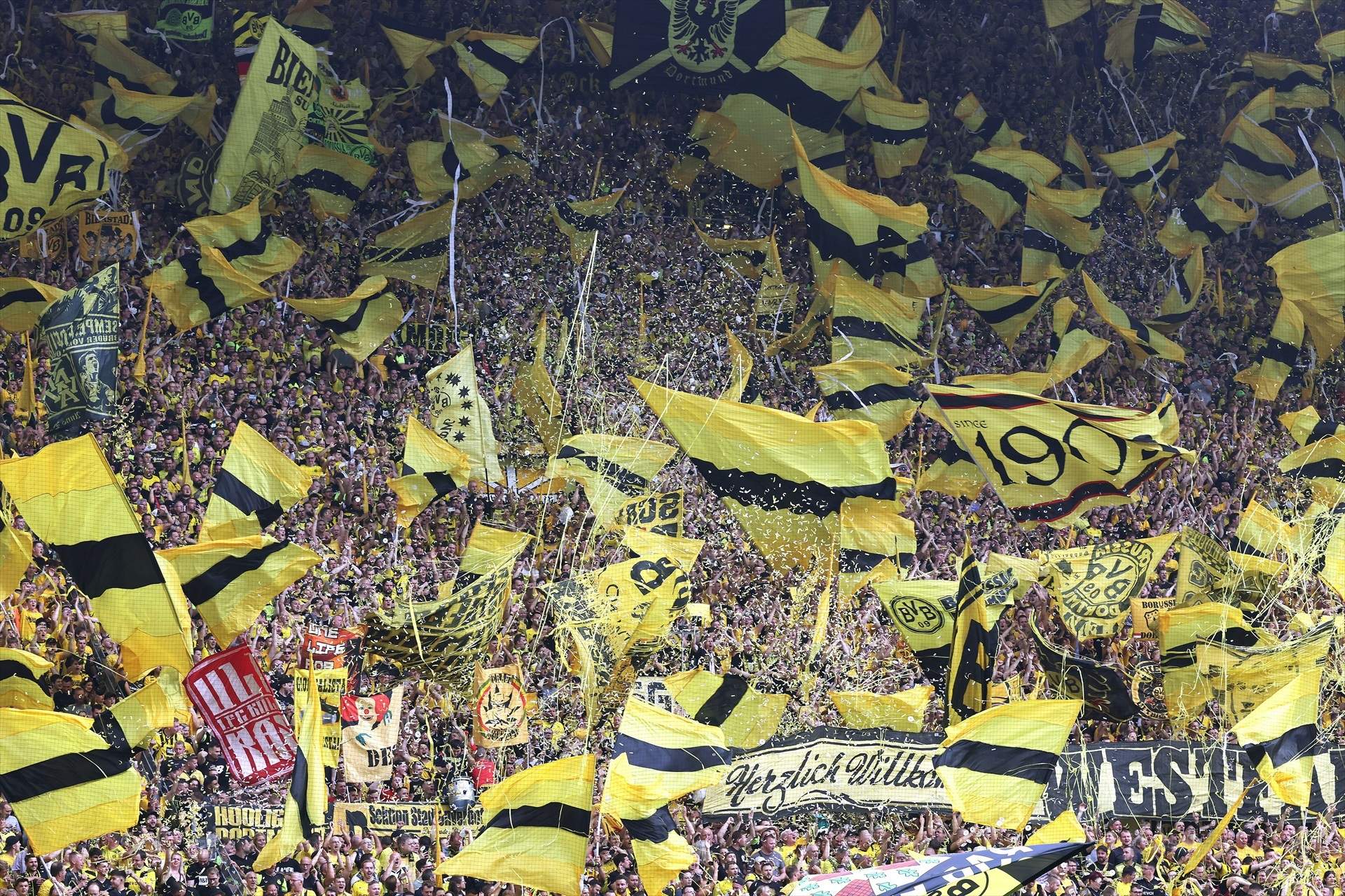 La insólita campaña antimóviles del Borussia Dortmund:  "El aquí y ahora son irreemplazables"