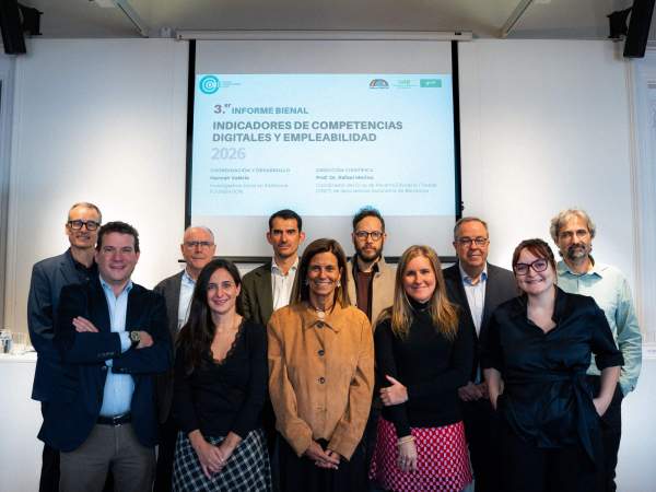 Expertos, investigadores y el mundo empresarial debatieron sobre las competencias digitales y la empleabilidad. Expertos, investigadores y el mundo empresarial debatieron sobre las competencias digitales y la empleabilidad.