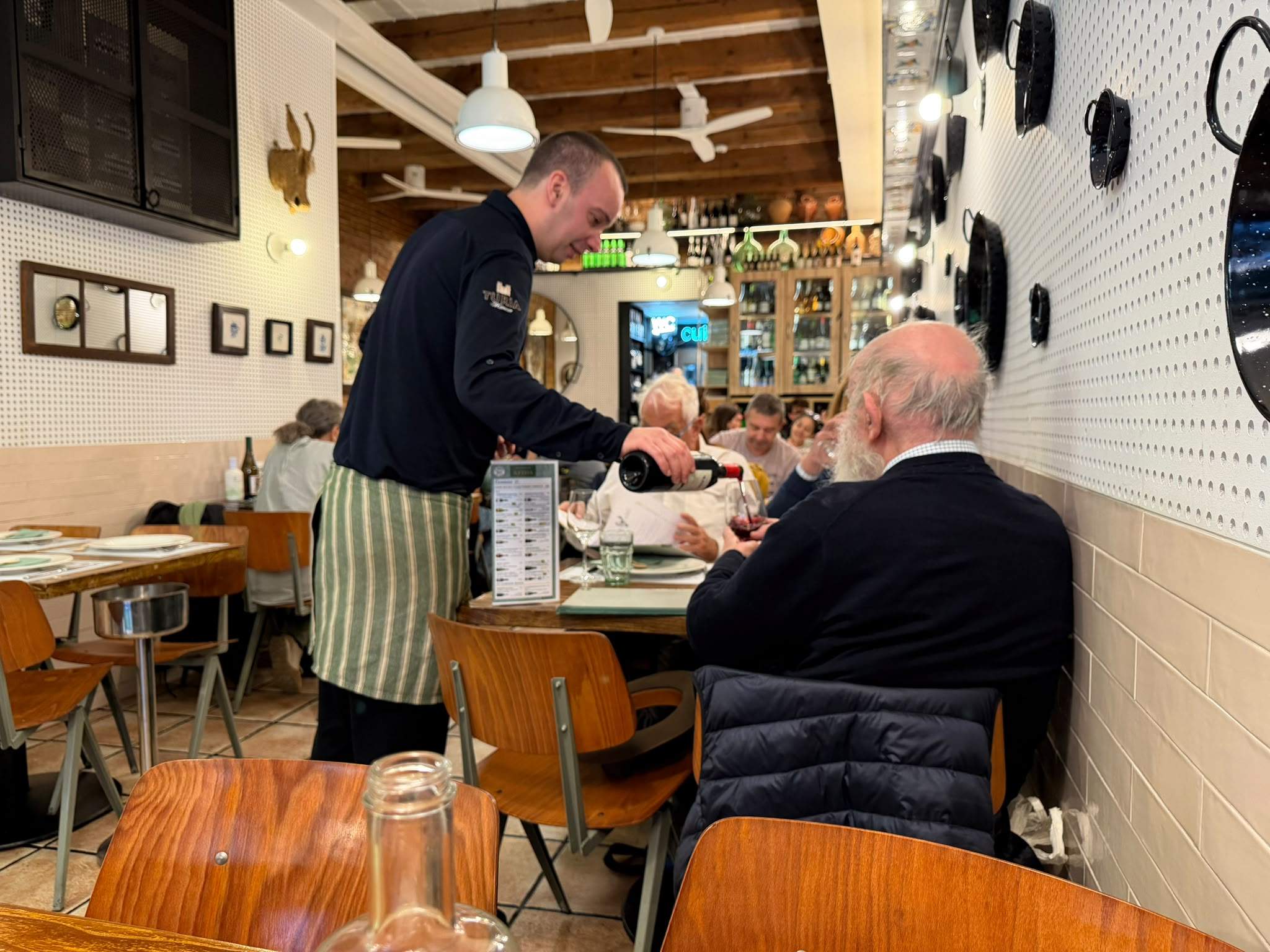 Tres restaurants d’arrossos: vint-i-cinc anys de tradició i arrelament als barris de Barcelona