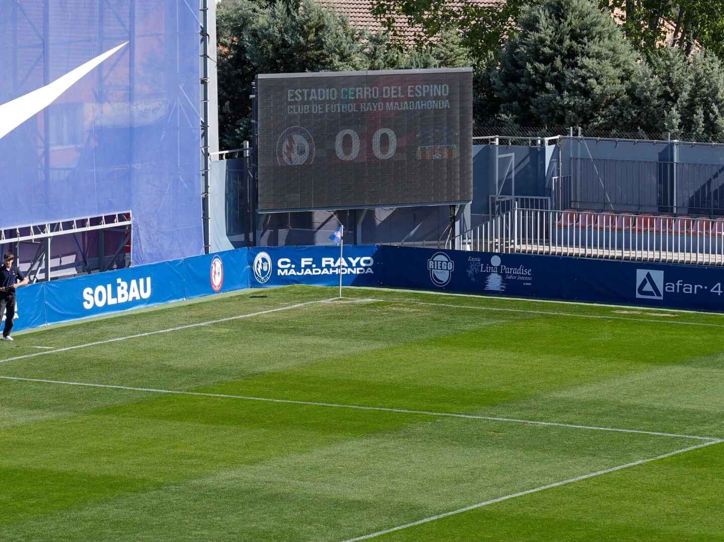 Atac catalanòfob a Madrid: el Sant Andreu condemna "intimidació i agressions" a la seva afició