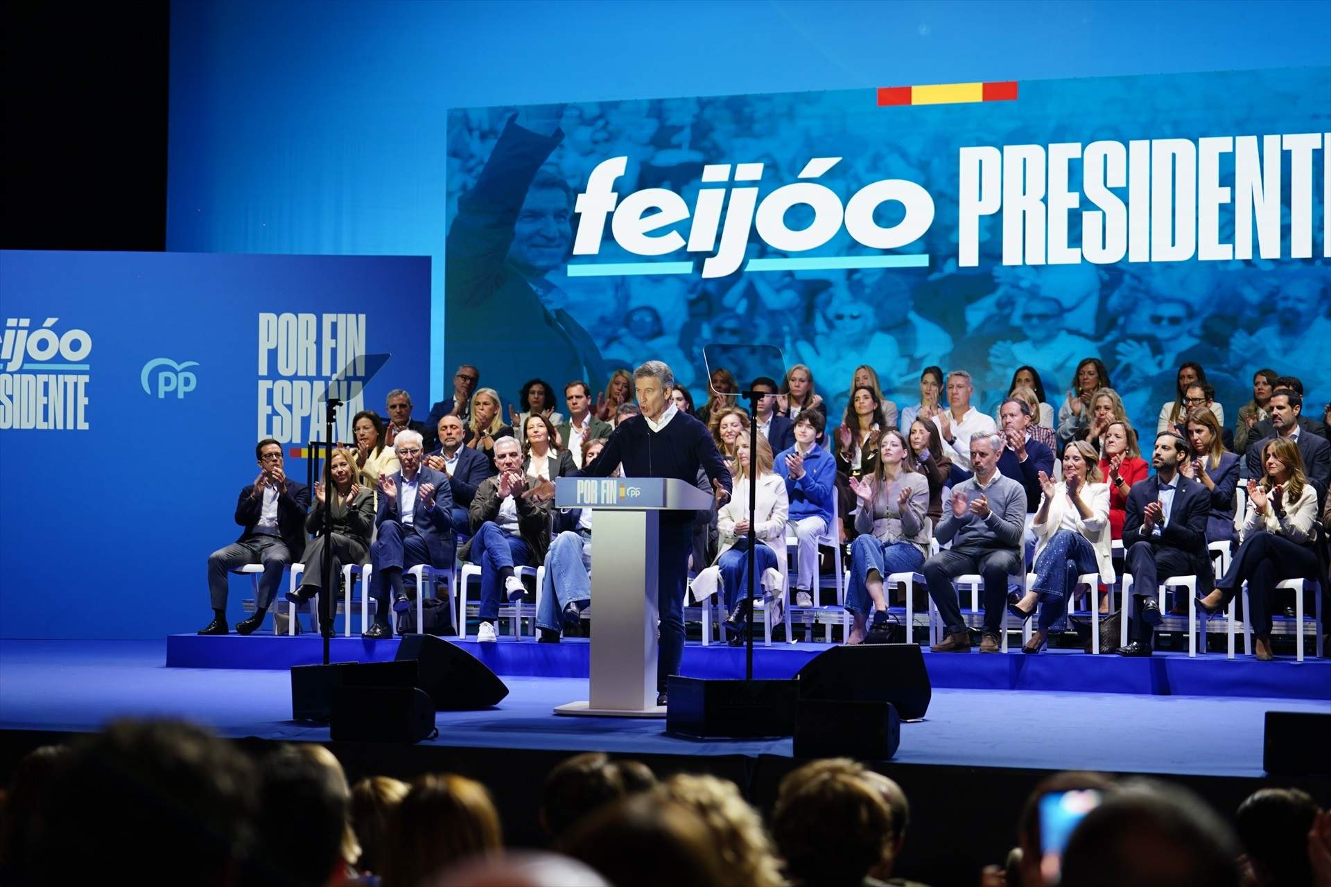 Feijóo culpa Sánchez dels aldarulls de Barcelona: "Com han perdut el carrer, volen incendiar-lo"