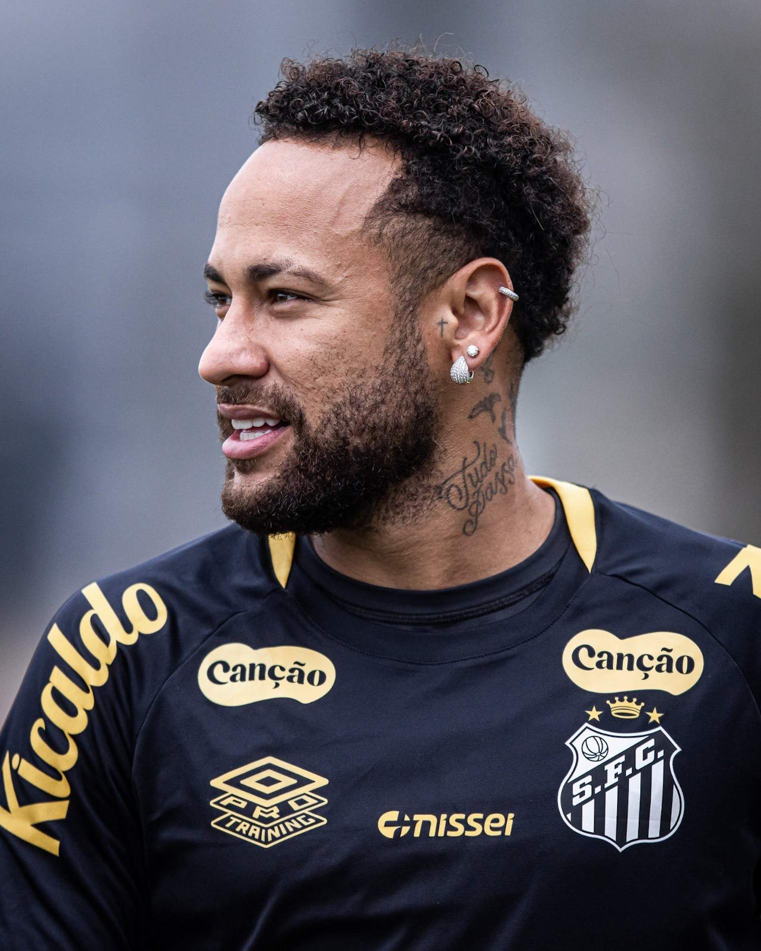 Nueva polémica de Neymar en Brasil: expulsado por culpa de la ley Vinícius