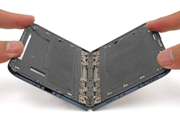 iPhone Duo y su bisagra iPhone Duo y su bisagra