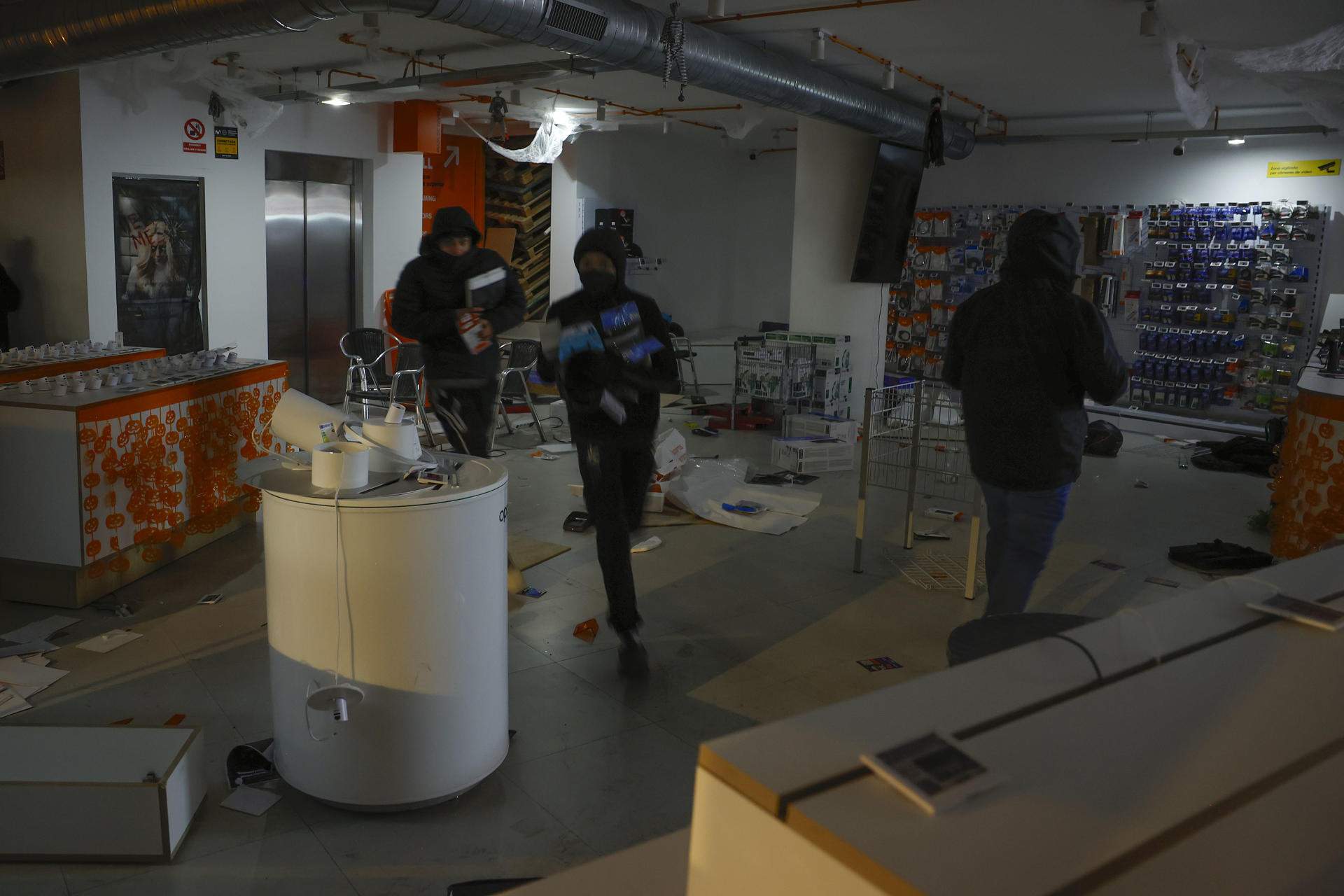 El PSC acusa la ultradreta d'haver instigat els aldarulls de Barcelona
