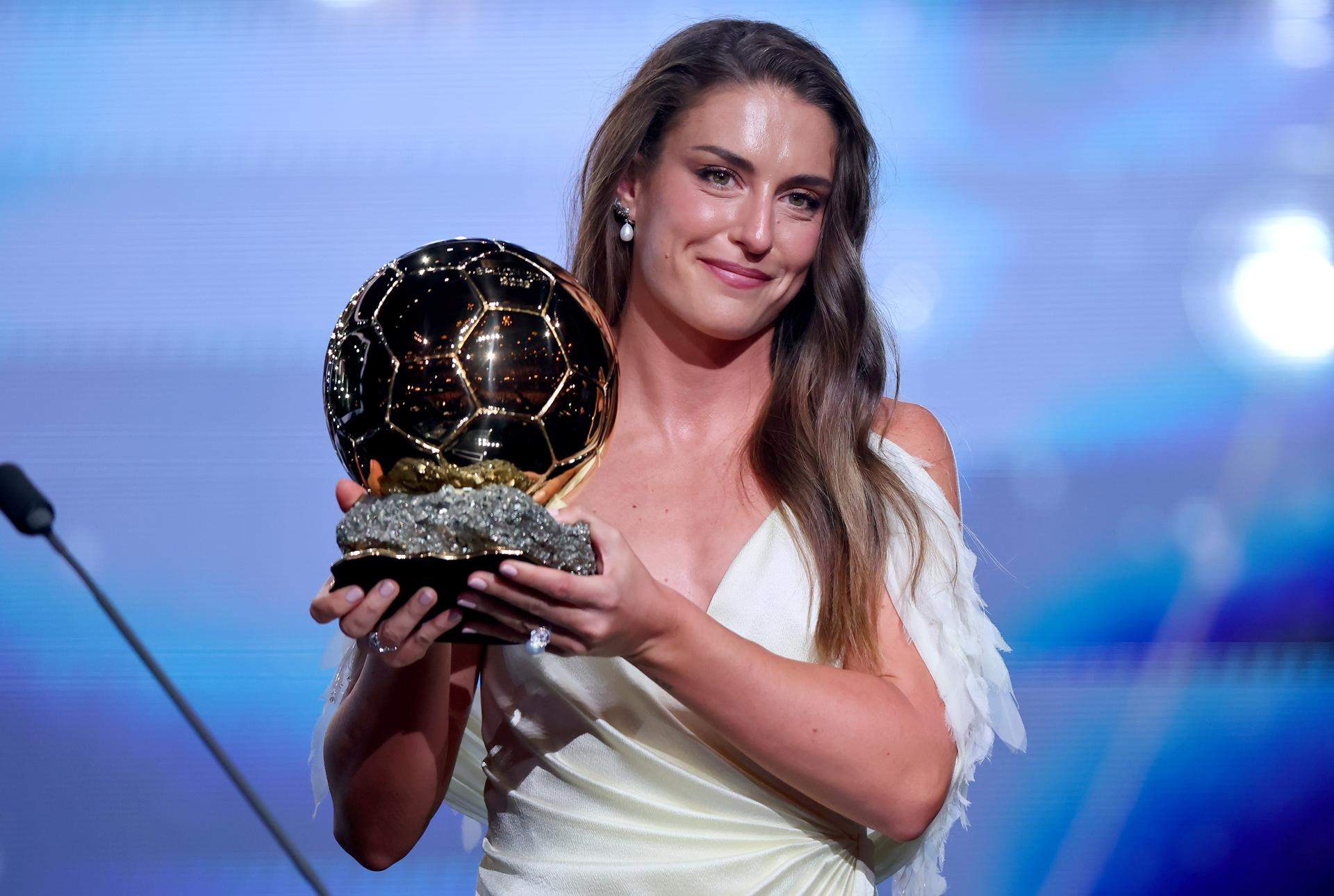 La reina recupera el tron mundial: Alexia Putellas conquereix la seva tercera Pilota d'Or
