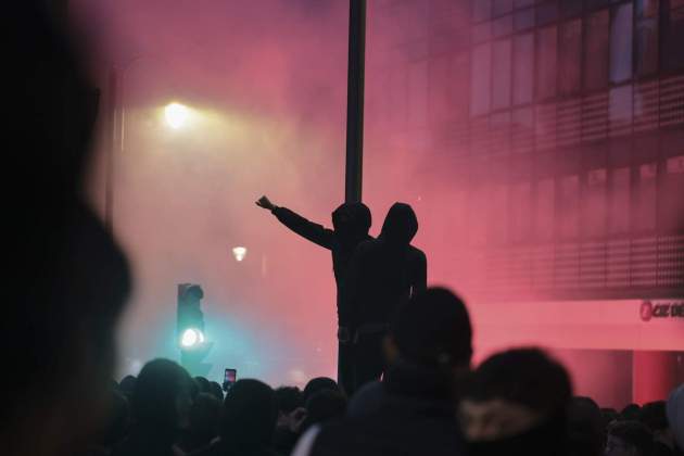 Altercados en Bilbao, en el País Vasco, tras una concentración en rechazo al agitador de extrema derecha Vito Quiles, que habia convocado y posteriormente suspendido un acto en Universidad Deusto EFE (3) Altercados en Bilbao, en el País Vasco, tras una concentración en rechazo al agitador de extrema derecha Vito Quiles, que había convocado y posteriormente suspendido un acto en Universidad Deusto EFE (3)