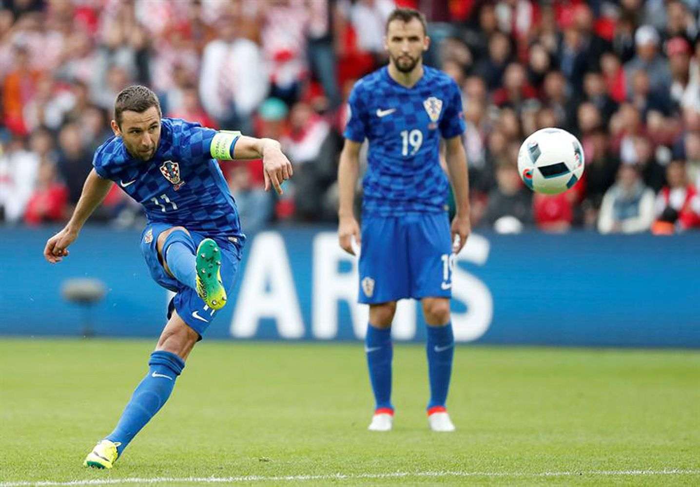 El croata Darijo Srna, solución para el lateral derecho