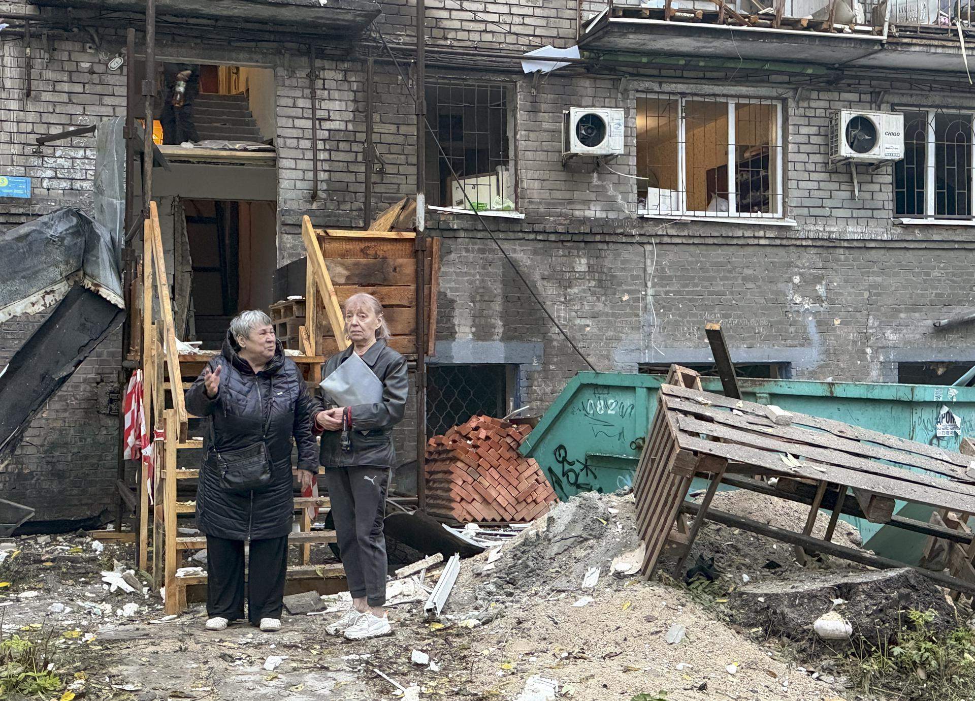 Oleshki, atrapada per la guerra: Ucraïna i Rússia pacten una treva per evacuar-ne civils