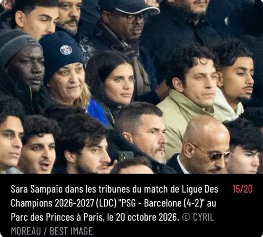 Sara Sampaio a la grada del PSG   Xarxes socials