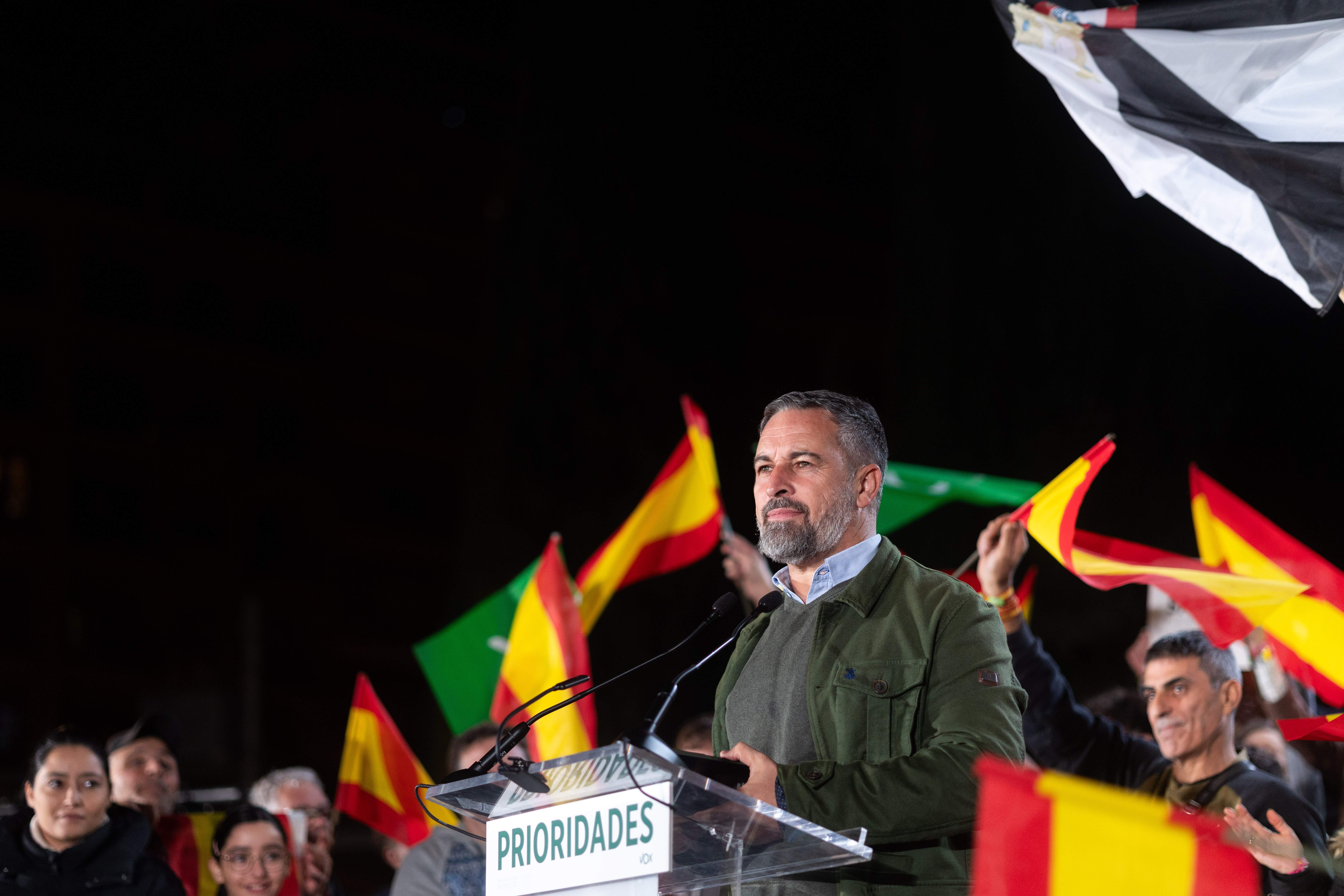 Todos los partidos de luto excepto Vox: Abascal mantiene la campaña pese a la tragedia de Toledo
