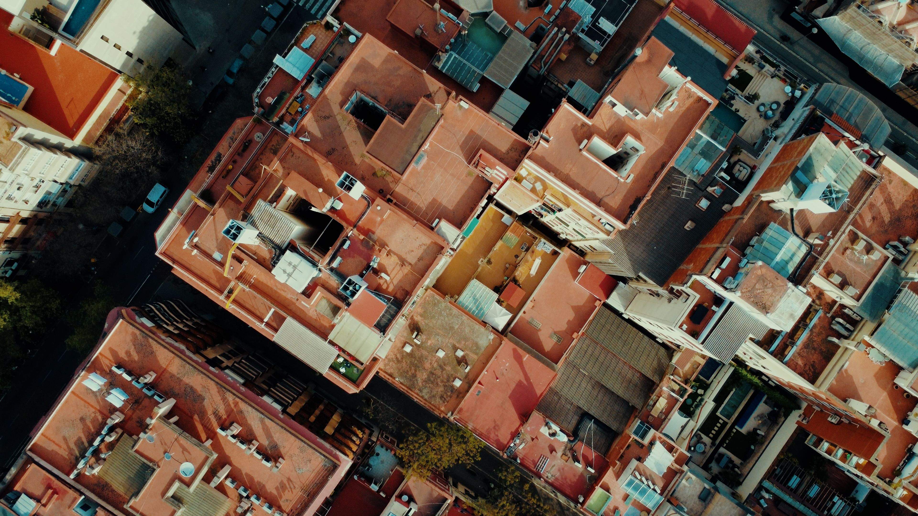 Barcelona es converteix en punt de trobada internacional per buscar solucions a la crisi de l’habitatge