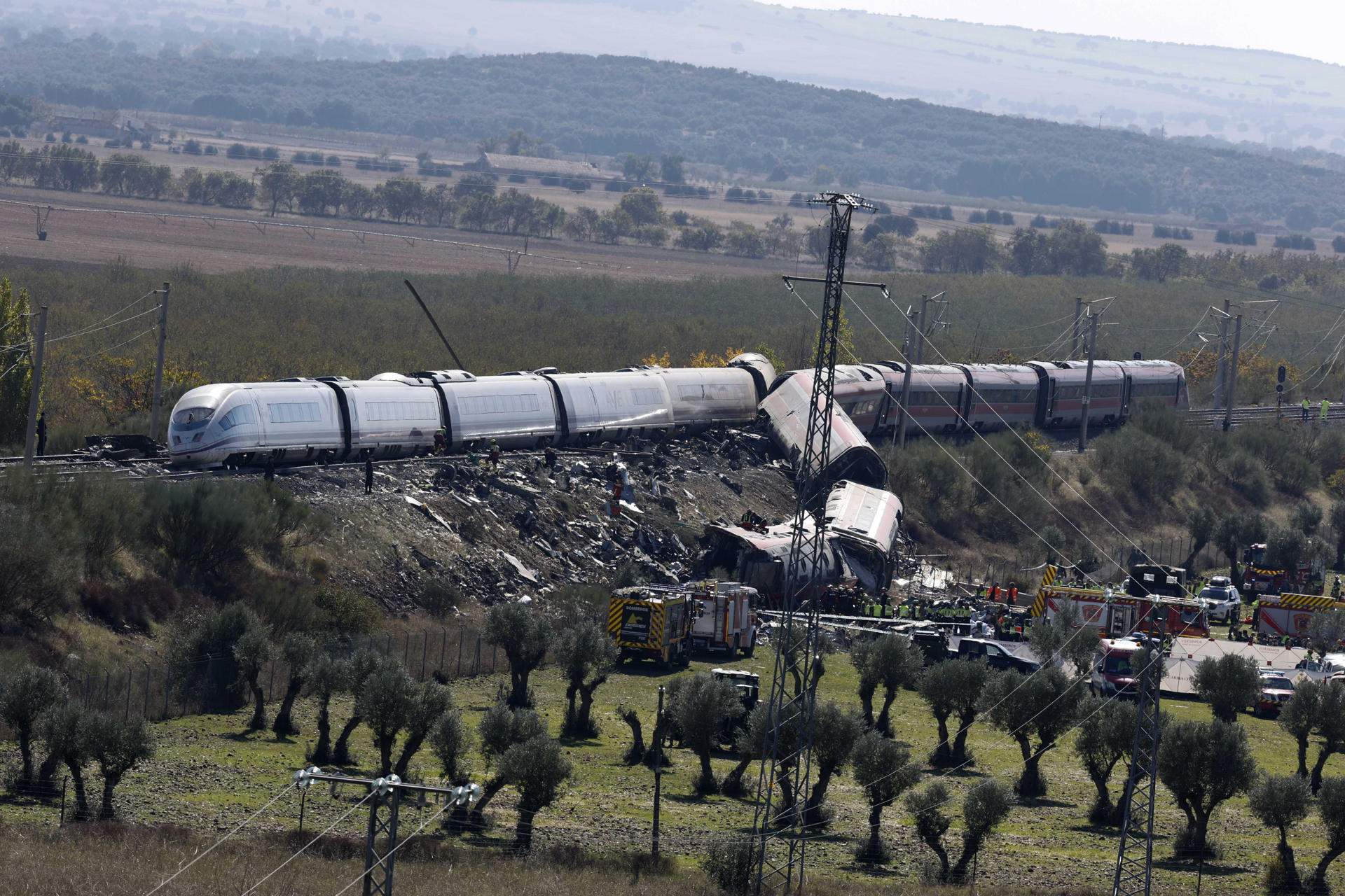 Augmenta a 69 la xifra de víctimes mortals en l'accident d'AVE i Iryo de Toledo
