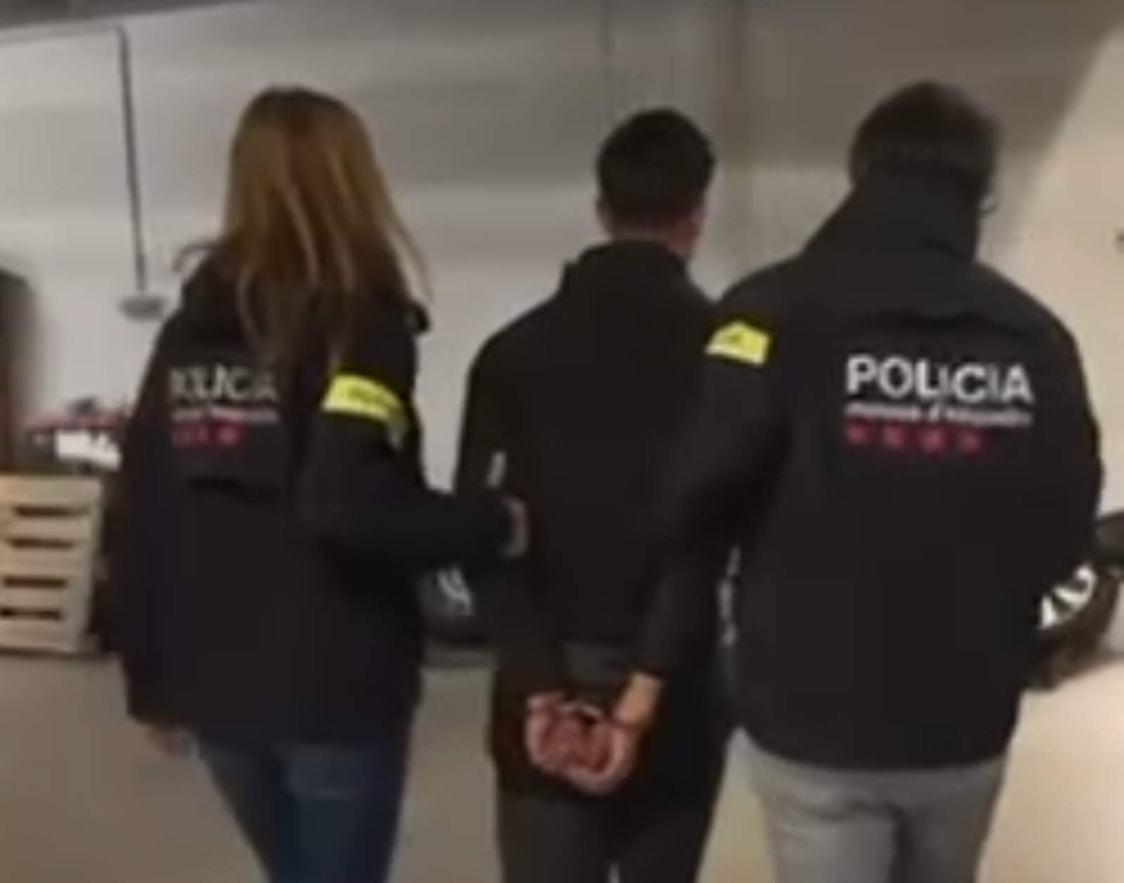 Mossos deté a Cabrera d'Anoia un jove acusat de dinamitzar un dels grups de Telegram de Blocus Barcelona