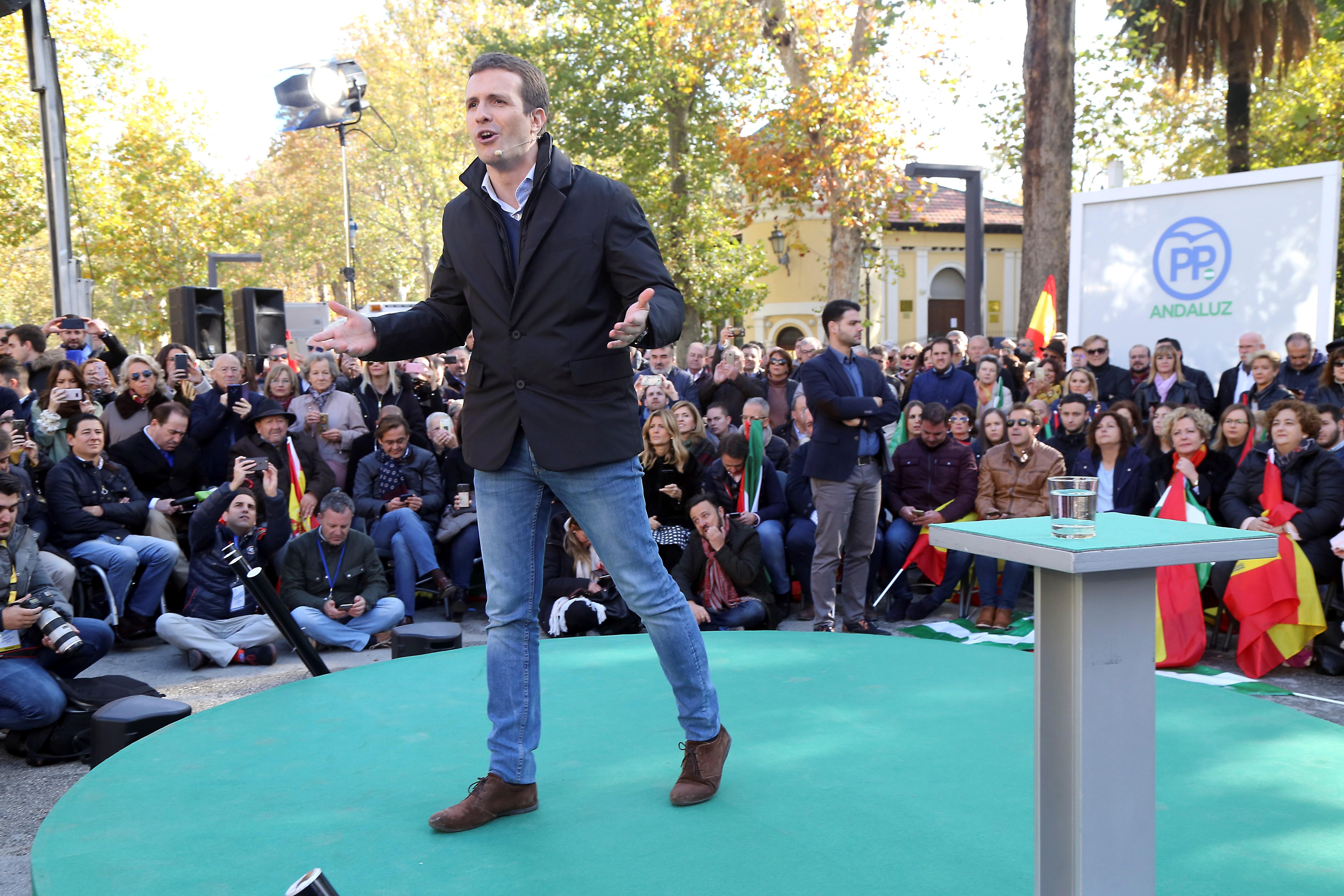 VÍDEO: Casado incita a la xenofobia en la campaña andaluza