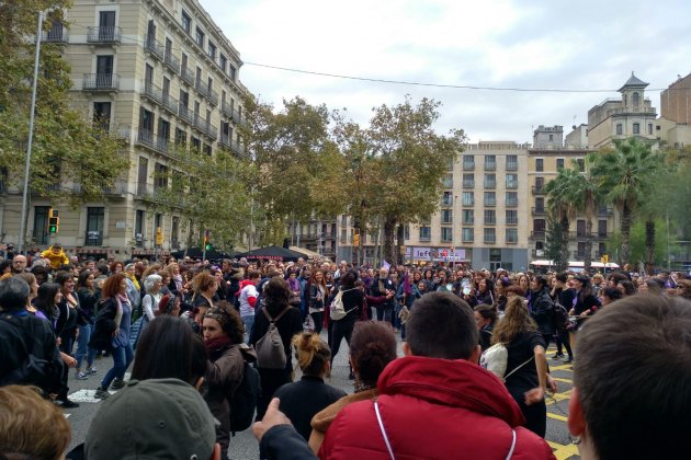 ELNACIONAL mani feminista 25n elia murgou