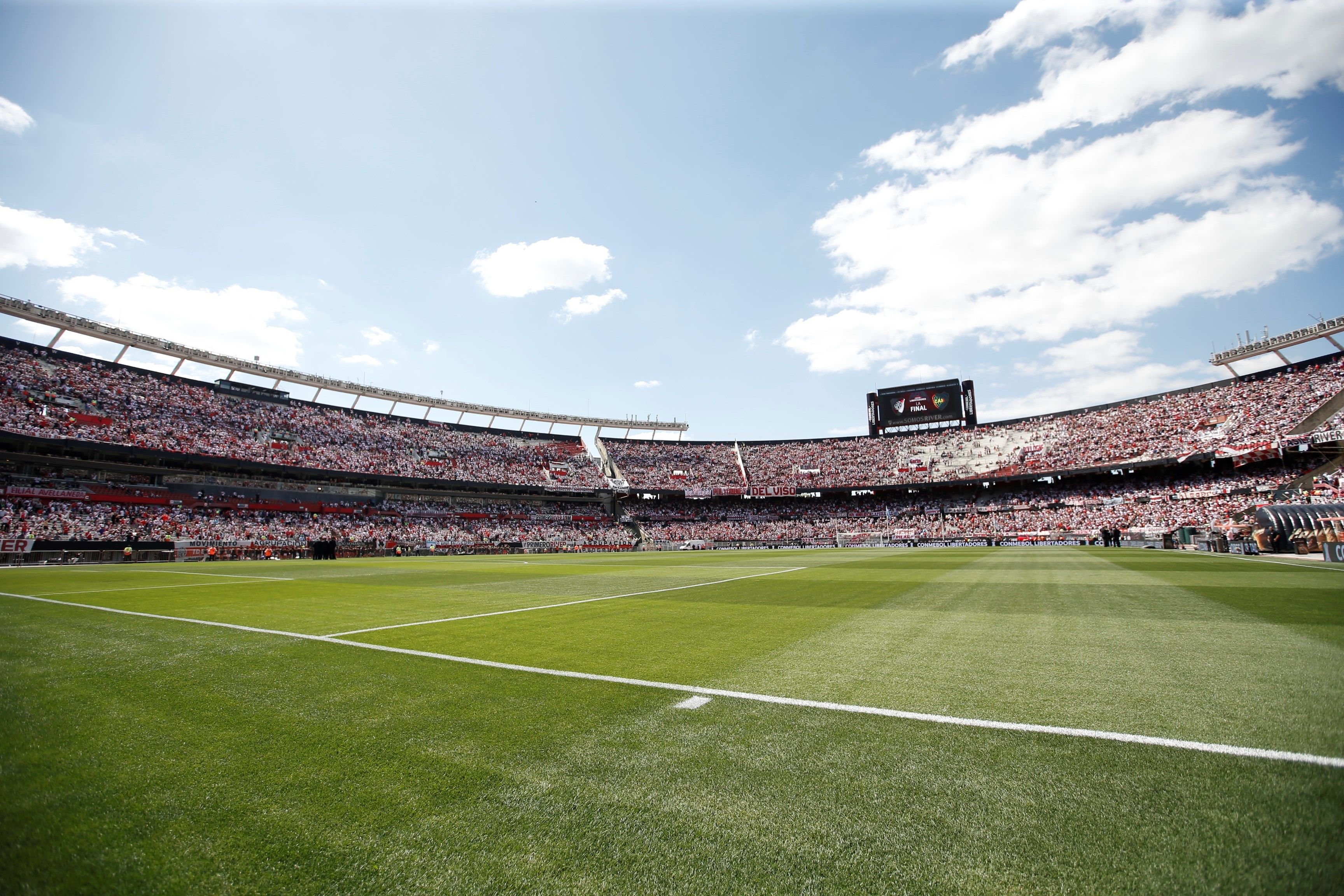 Se vuelve a suspender la final de la Libertadores entre River y Boca