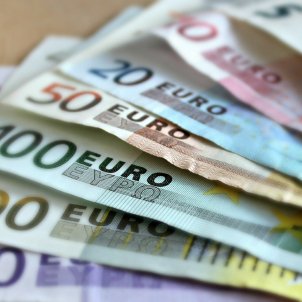 La Intersindical proposa un salari mínim a Catalunya de 1.320 euros