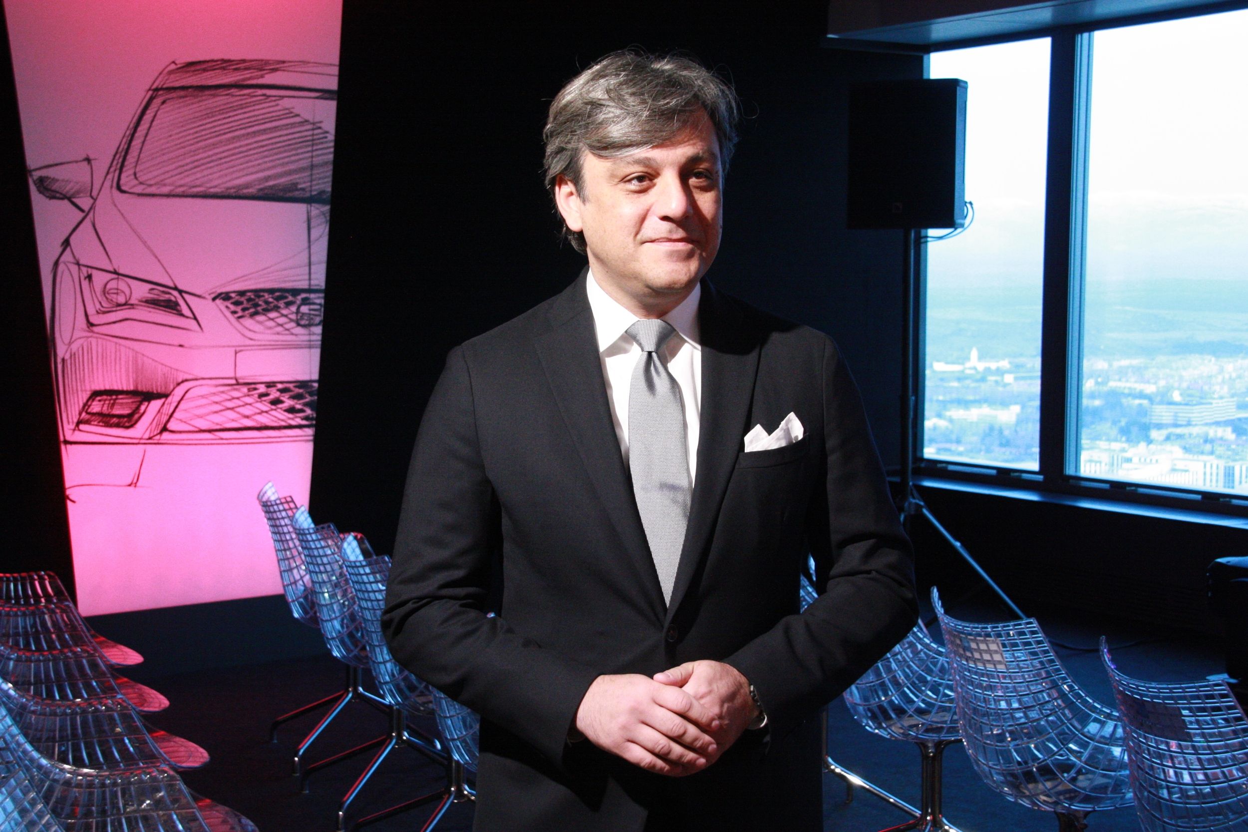 Seat, "orgull espanyol", fa una aposta doble per Barcelona