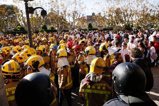 bomberos médicos parlamento el nacional sergi alcazar