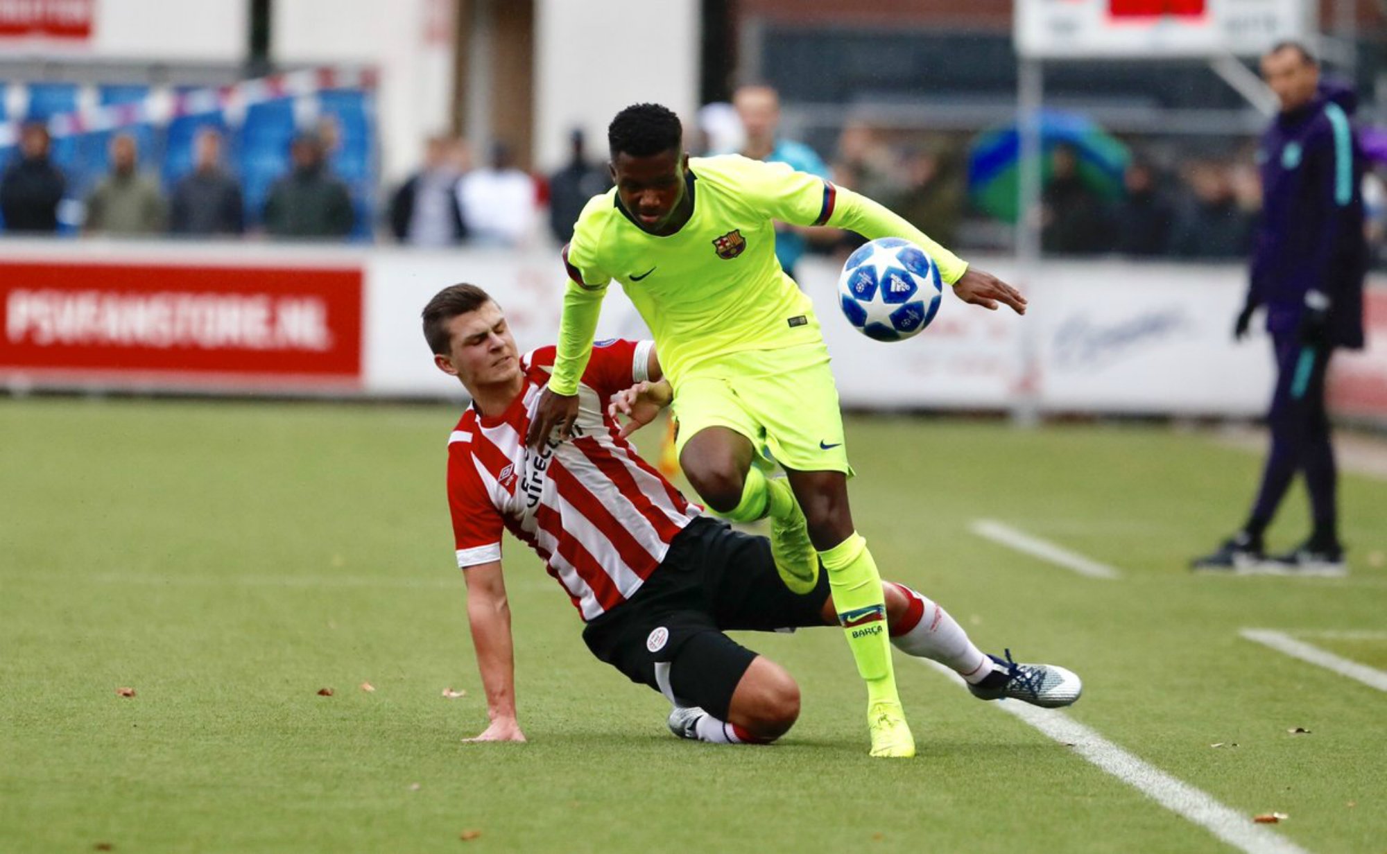 El Barça juvenil empata en Eindhoven y estará en los octavos de la Youth League (1-1)