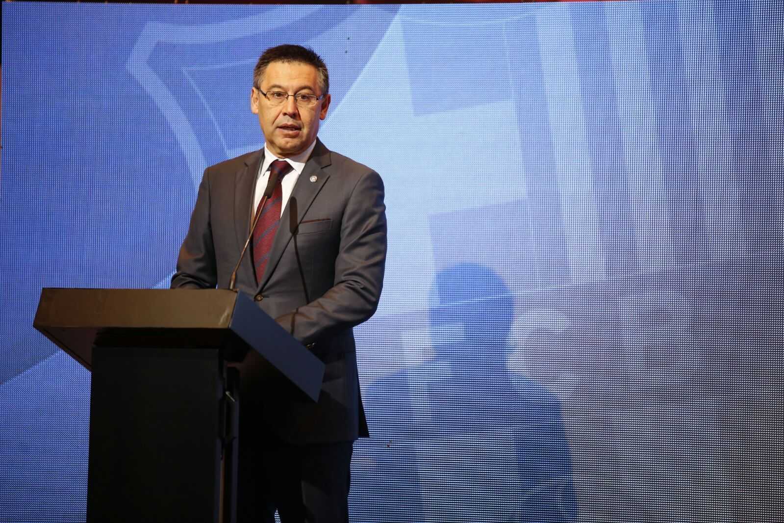 Bartomeu: "Preveíamos la marcha de Neymar"