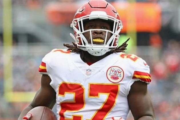 kareem hunt kansas city chiefs nfl @bigreem 3