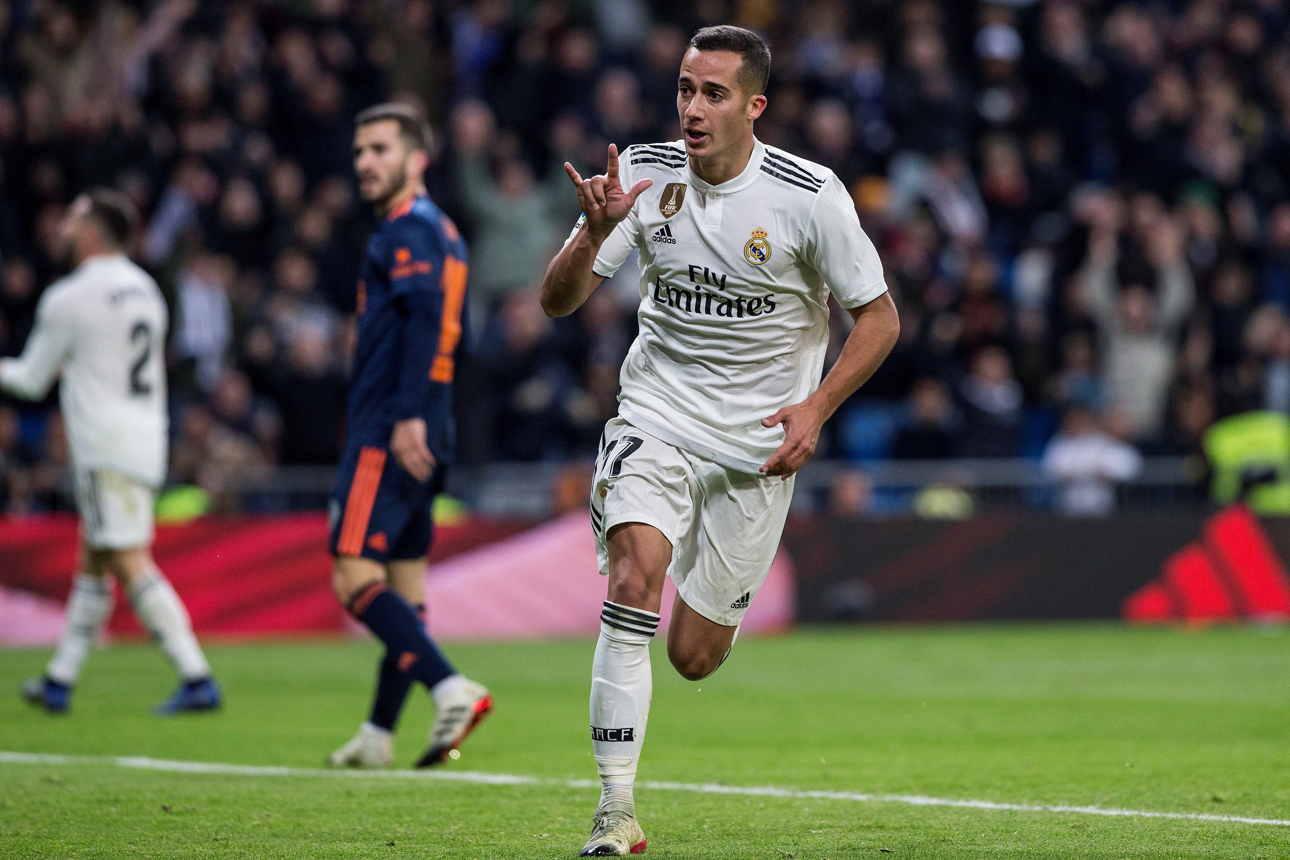 Parsimonia y silbidos en la victoria del Madrid contra el Valencia (2-0)