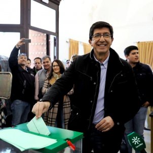 El candidat de Ciutadans, Juan Marín, ha votat a Sanlúcar de Barrameda - Cs El candidat de Ciutadans, Juan Marín, ha votat a Sanlúcar de Barrameda - Cs