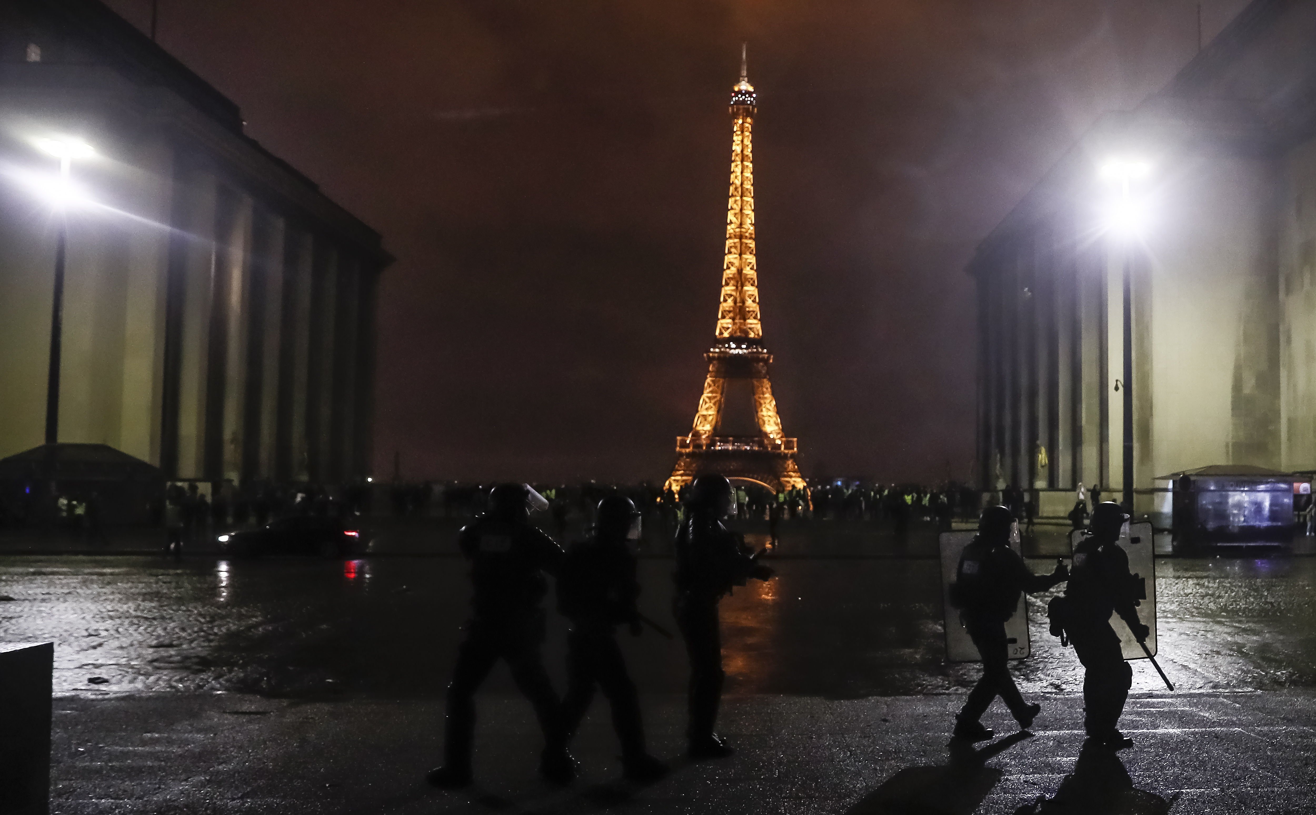 La torre Eiffel y 12 museos más, cerrados este sábado por las protestas