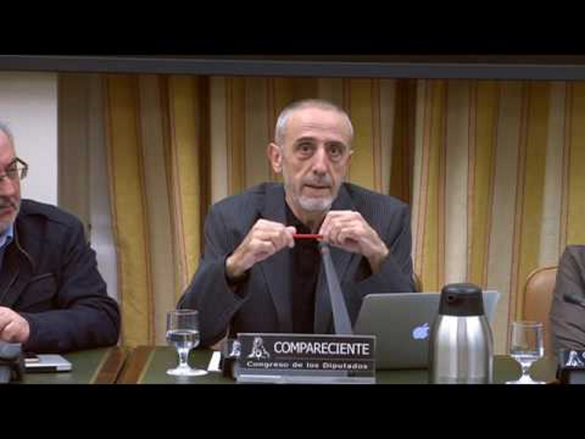 El patético tuit de uno de los grandes especialistas españoles en educación (para Sànchez y Turull)