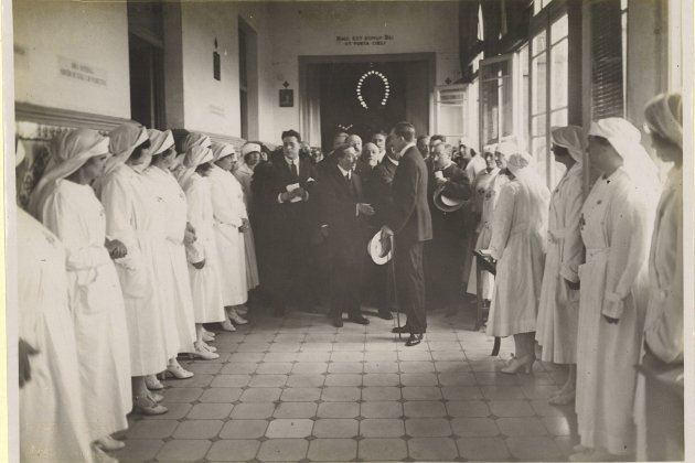 Francesc Moragas Alfons XIII visita Empar Santa Llúcia 1922