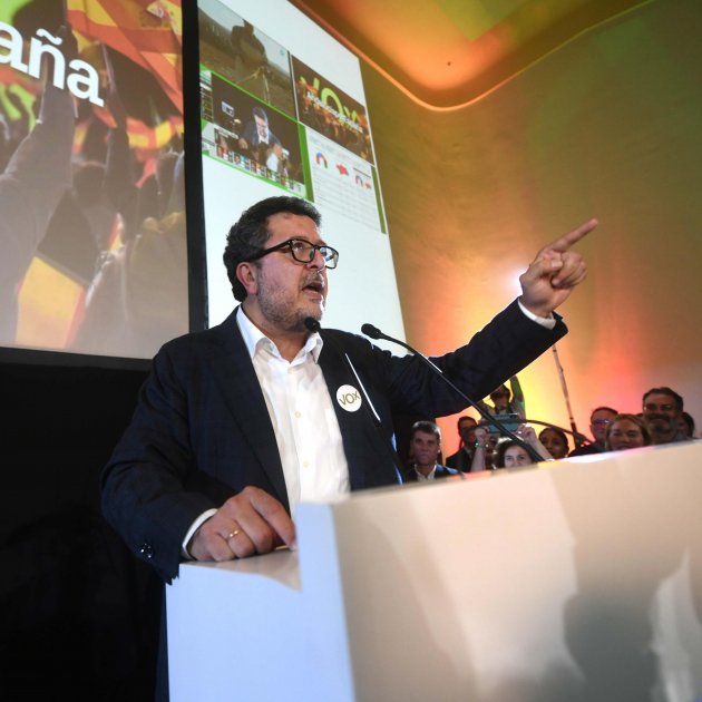 Los tuits machistas y racistas del líder de Vox en Andalucía